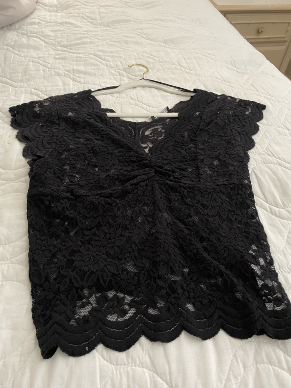 Zara Black Lace V-Neck Scalloped Sleeve Top